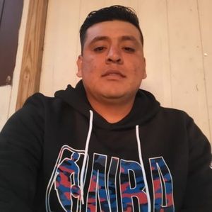 Meet your Posher, Julio lopez